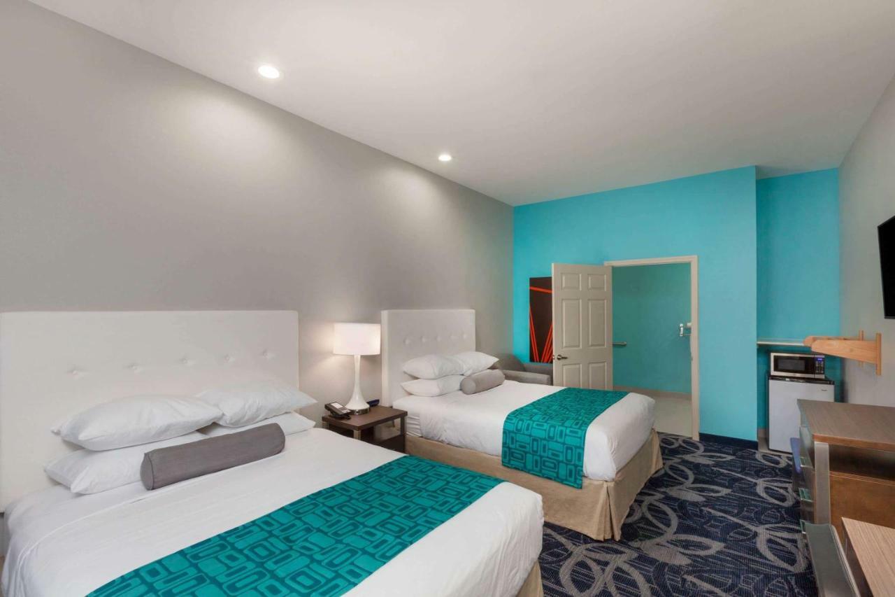 Americas Best Value Inn Houston Willowbrook Exterior foto